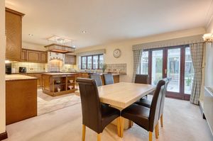 Kitchen/Diner- click for photo gallery